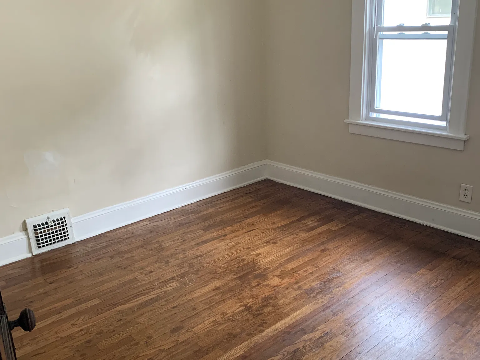 3 bed, $1,450 — Photo 3