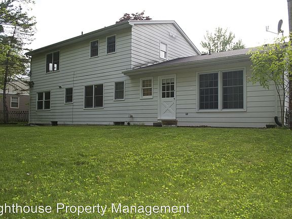 2nd image of 3620 Chamberlain Ave SE