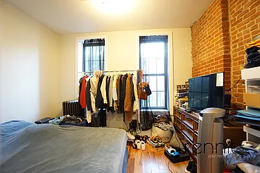 Rented by Rennit Inc.