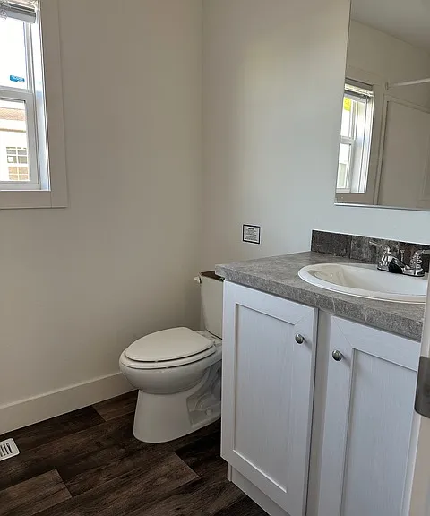 3609 Warren Ct — Photo 10