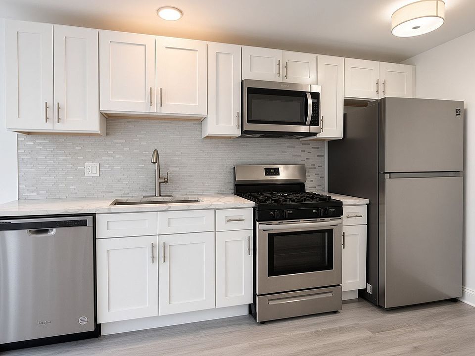 1st image of 3131 N Monticello Ave #2R
