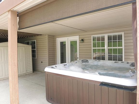 5th image of 6139 Renoir Ln