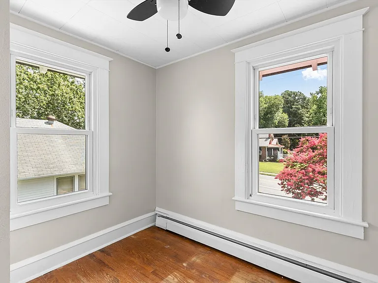 149 Beach Rd — Photo 30