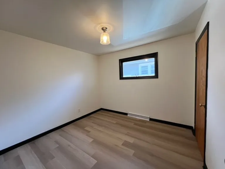 711 S Lynn St #2 — Photo 12