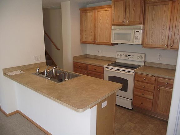 2nd image of 10827 Kingsfield Ln