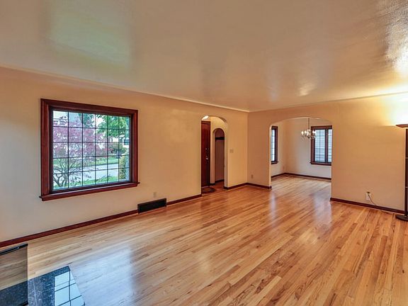 3rd image of 3826 N 8th St