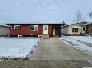 373 2nd Ave W #W, Unity, SK S0K4L0