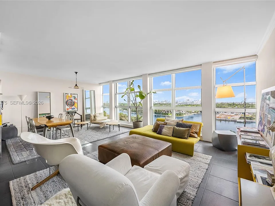 5055 Collins Ave #9K
