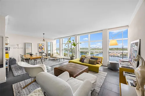 5055 Collins Ave Photo 1