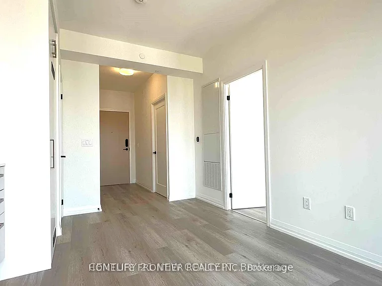 280 Dundas St W #2112 — Photo 6