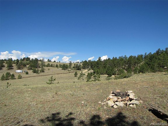 4th image of 984 Arapahoe Trail