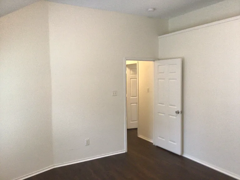 505 Judy Ln — Photo 9