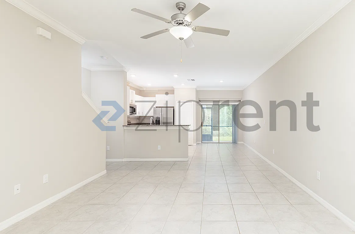 3 bed, 2.5 bath, $2,560 — Photo 3