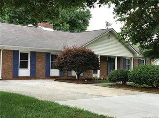 3212 Cross Winds Rd, Charlotte, NC 28227