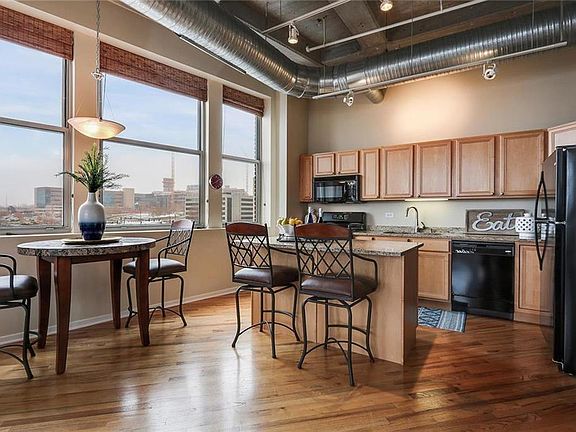 4th image of 2107 Grand 702 Blvd Unit 702