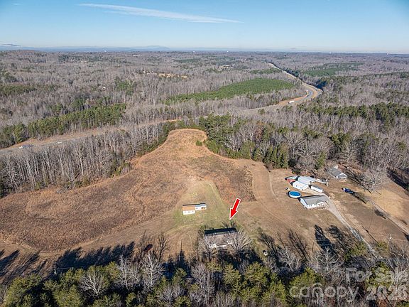 2nd image of 897 Calloway Rd