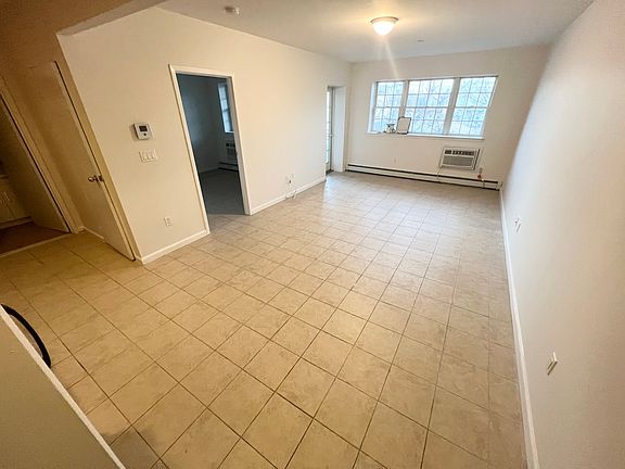 2nd image of 3088 36th St APT 4F