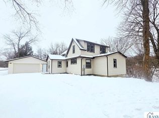 52765 409th Ave, North Mankato, MN 56003