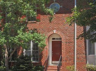 422 Copperline Dr, Chapel Hill, NC 27516