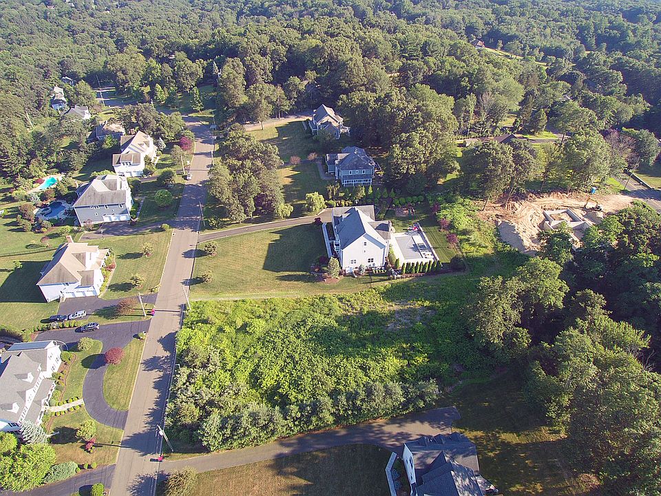 2nd image of 63 Topaz Ln