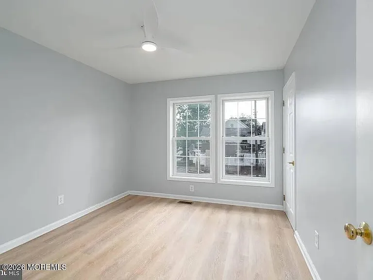 301 Howard St — Photo 11