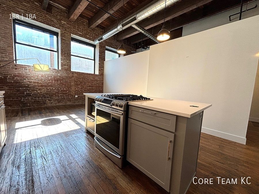 1st image of 1513 Walnut St #104