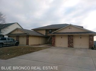 511 Sky Vue Dr #B-D, Raymore, MO 64083