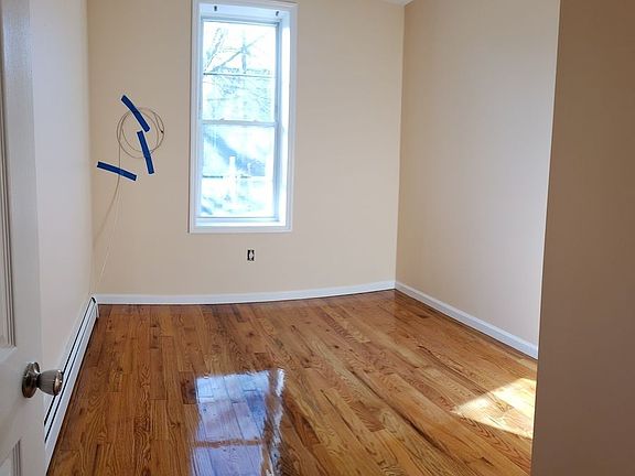 4th image of 94-30 111th St Floor 1