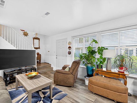 3rd image of 4416 Comanche Way