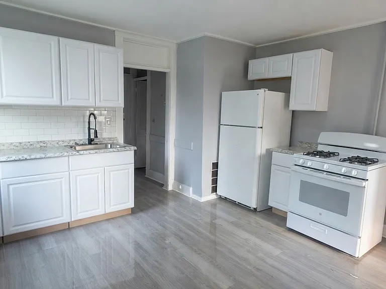 449 Dixwell Ave #3 — Photo 4