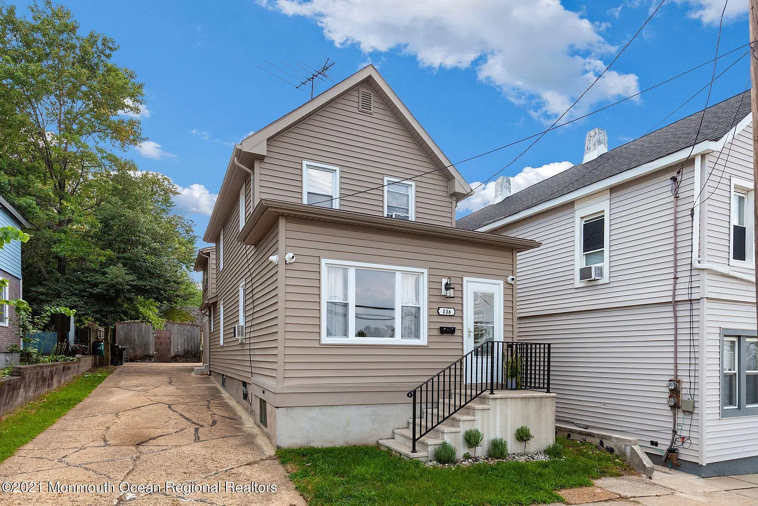 236 S Feltus St photo 1