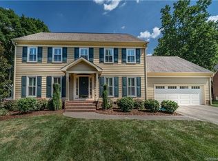2526 Oxborough Dr, Matthews, NC 28105