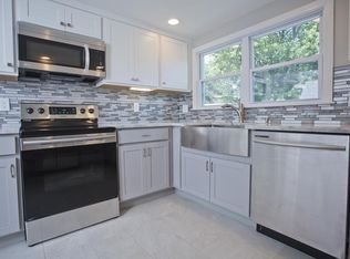 184 Newbury St, Chicopee, MA 01013