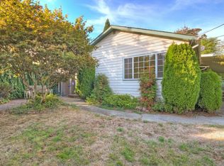 302 NW 2nd Pl, Renton, WA 98057