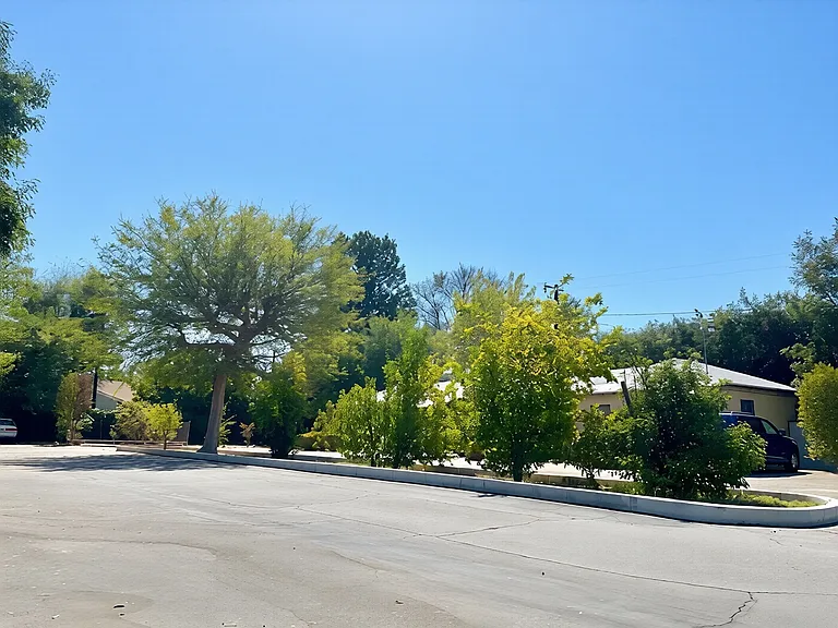 17542 Ventura Blvd #18 — Photo 10