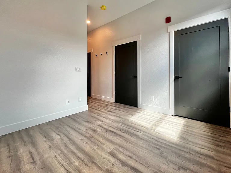 400 N Garfield Ave #203 — Photo 19