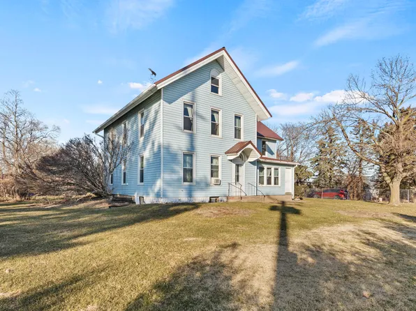 2059 220th St, Bennett, IA 52721