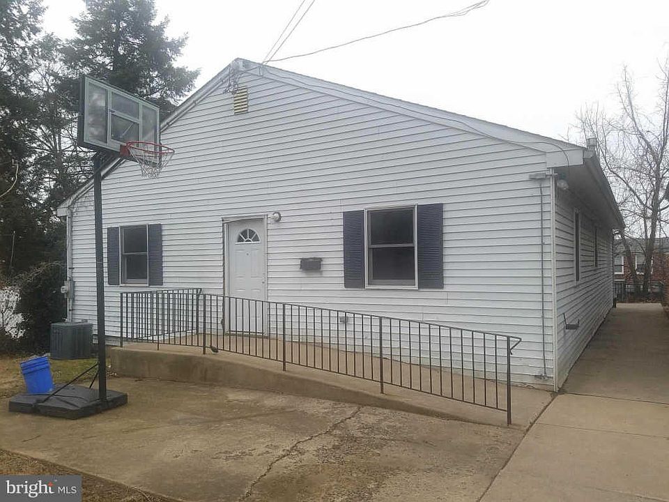 1st image of 5916 N Hutchinson St