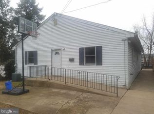 5916 N Hutchinson St, Philadelphia, PA 19141