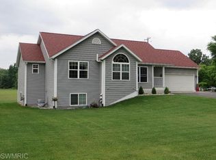 11305 W Wise Rd, Greenville, MI 48838