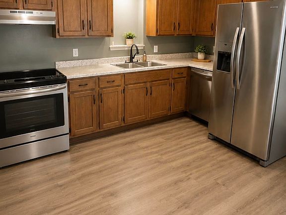 5th image of 306 Teresa Ln