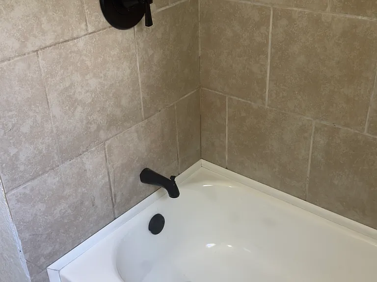 1608 Mockingbird Ln — Photo 11