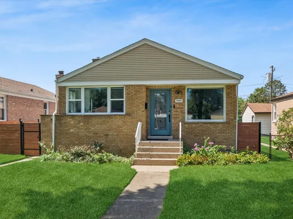 9326 Lorel Ave, Skokie, IL 60077