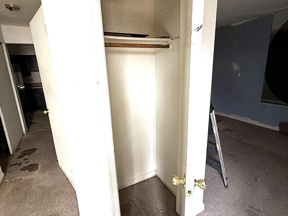 5th image of 5853 Suitland Rd