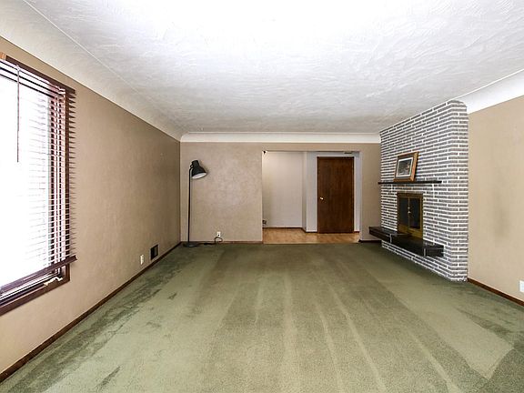 4th image of 1020 Roberts Rd SW