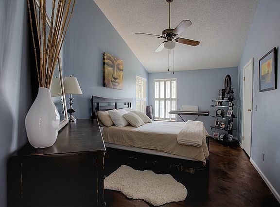 5th image of 7042 Villa Estelle Dr