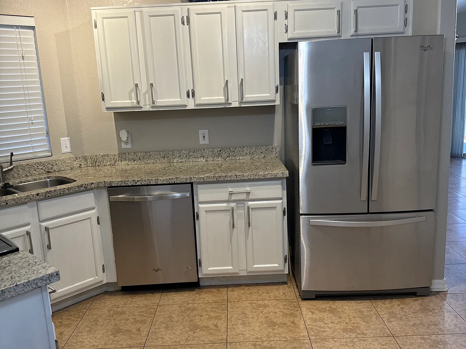 8914 W Port Au Prince Ln — Photo 2