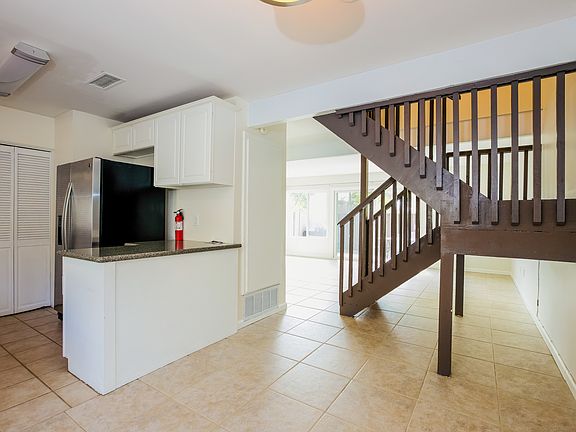 4th image of 4454 Anne Sladon St