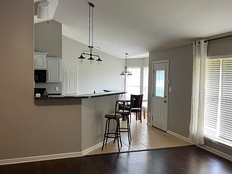 9837 Oldham Dr — Photo 10