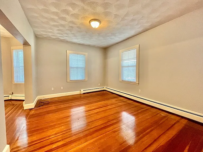 118-120 Paul Revere Rd #120 — Photo 5